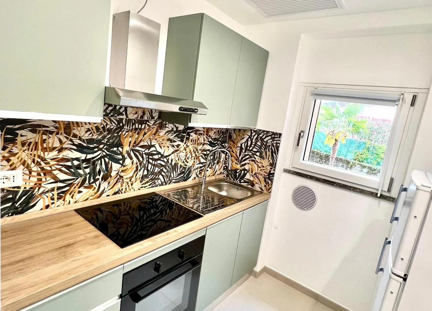 Junglehouse Apartment Abbadia Lariana 0*,